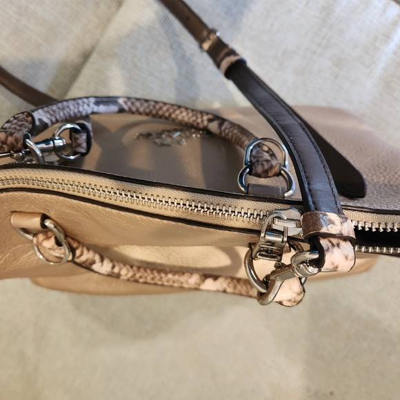 Coach Purse - Picture 6 of 11